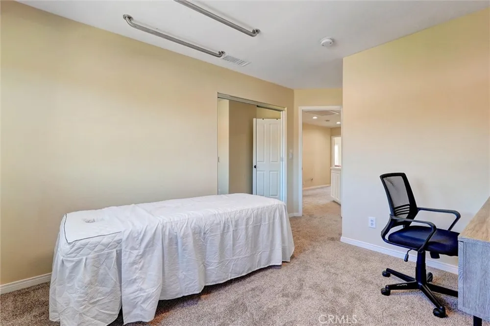 28404 Rock Canyon Saugus, CA 91390