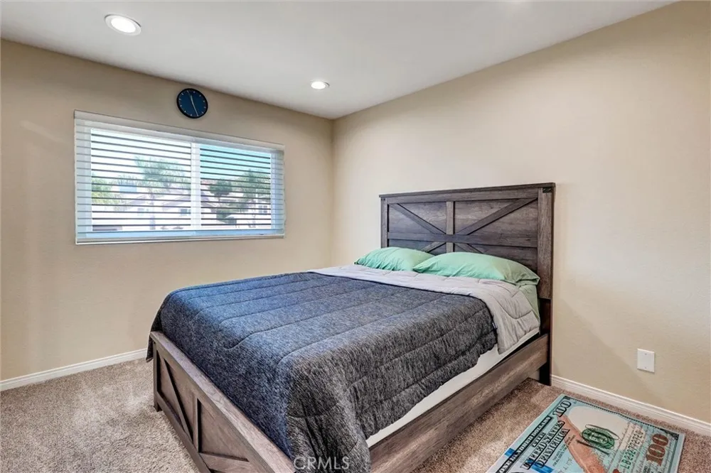 28404 Rock Canyon Saugus, CA 91390
