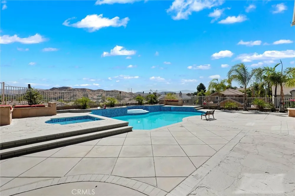 28404 Rock Canyon Saugus, CA 91390