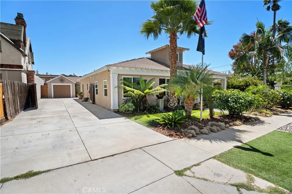 526 E Maple El Segundo, CA 90245