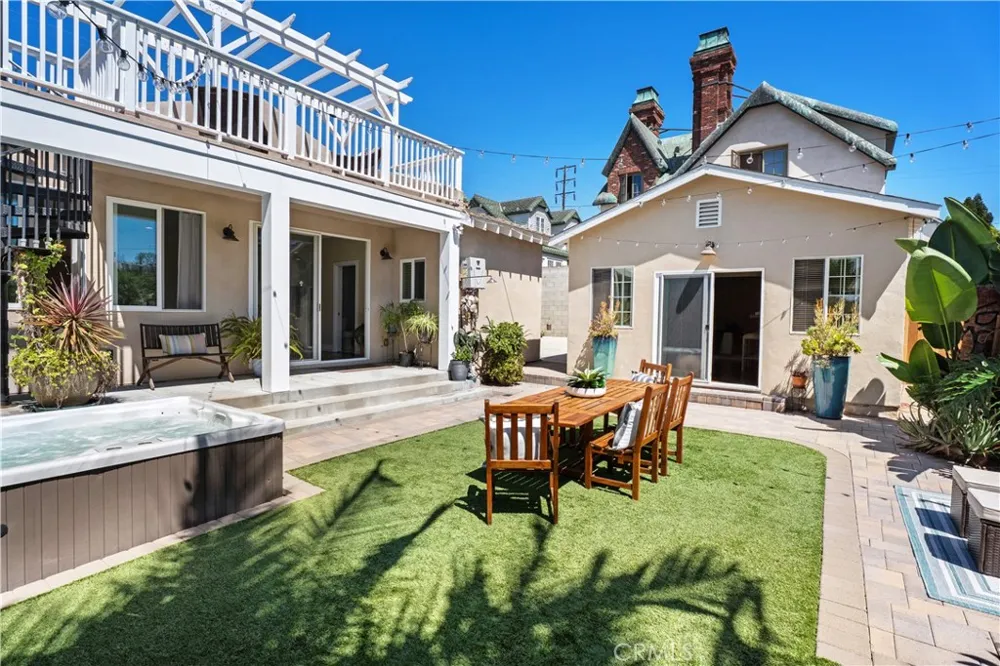 526 E Maple El Segundo, CA 90245