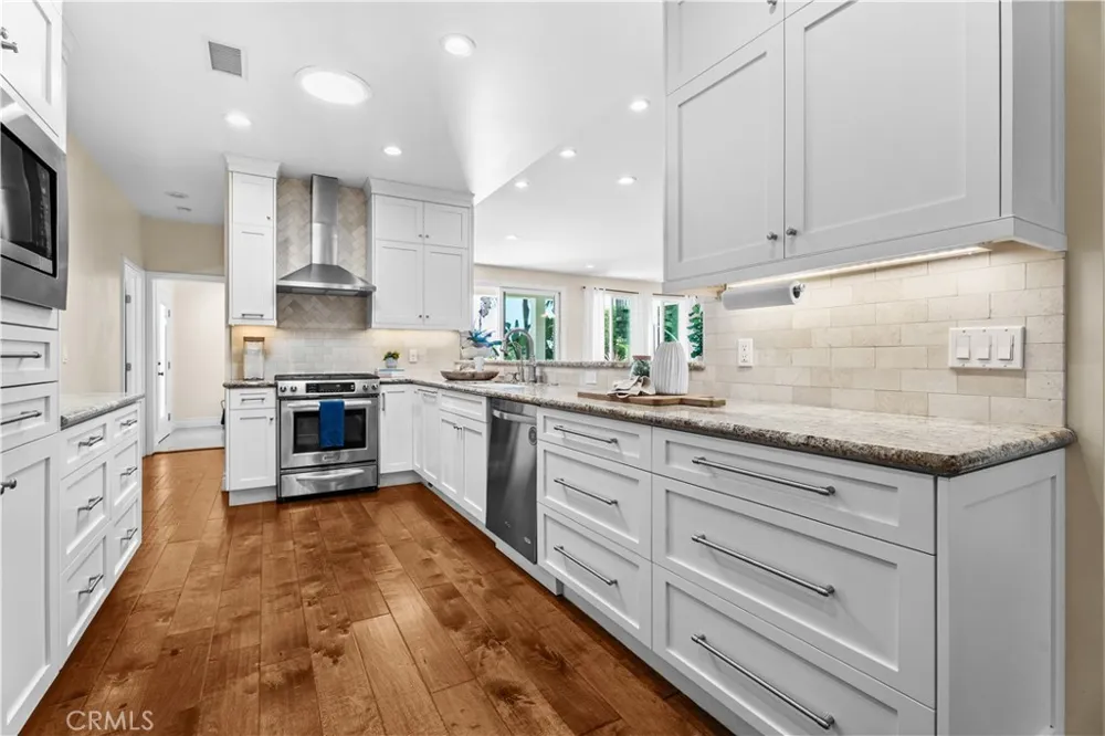 526 E Maple El Segundo, CA 90245