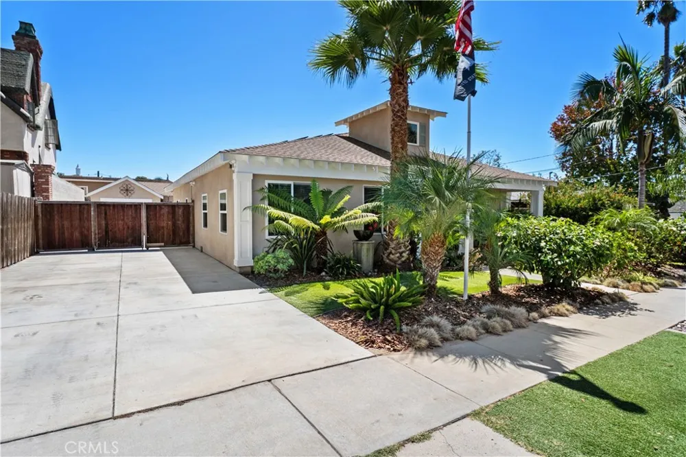 526 E Maple El Segundo, CA 90245