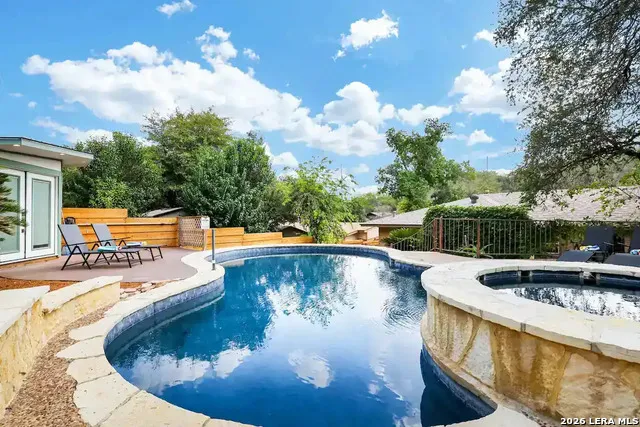 4023 Midvale San Antonio, TX 78229