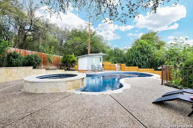 4023 Midvale San Antonio, TX 78229