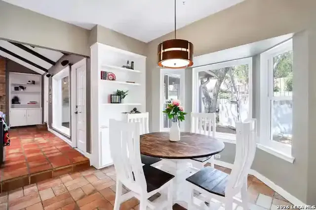 4023 Midvale San Antonio, TX 78229