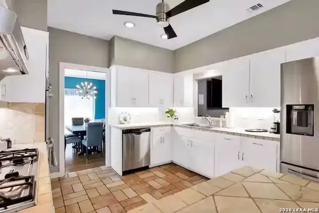 4023 Midvale San Antonio, TX 78229