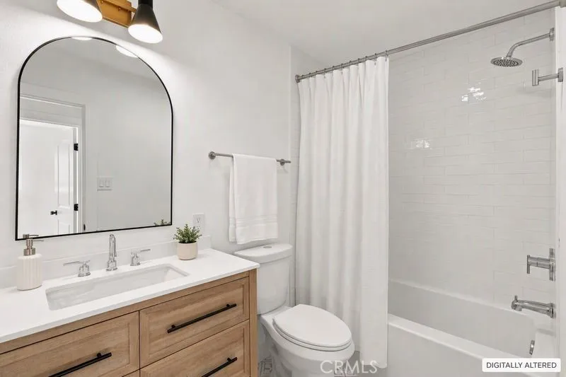 1118 Dena Santa Maria, CA 93454