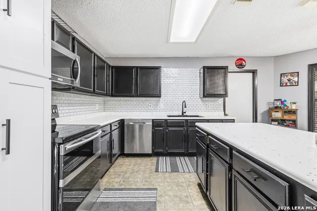 9551 MAIDENSTONE DR San Antonio, TX 78250