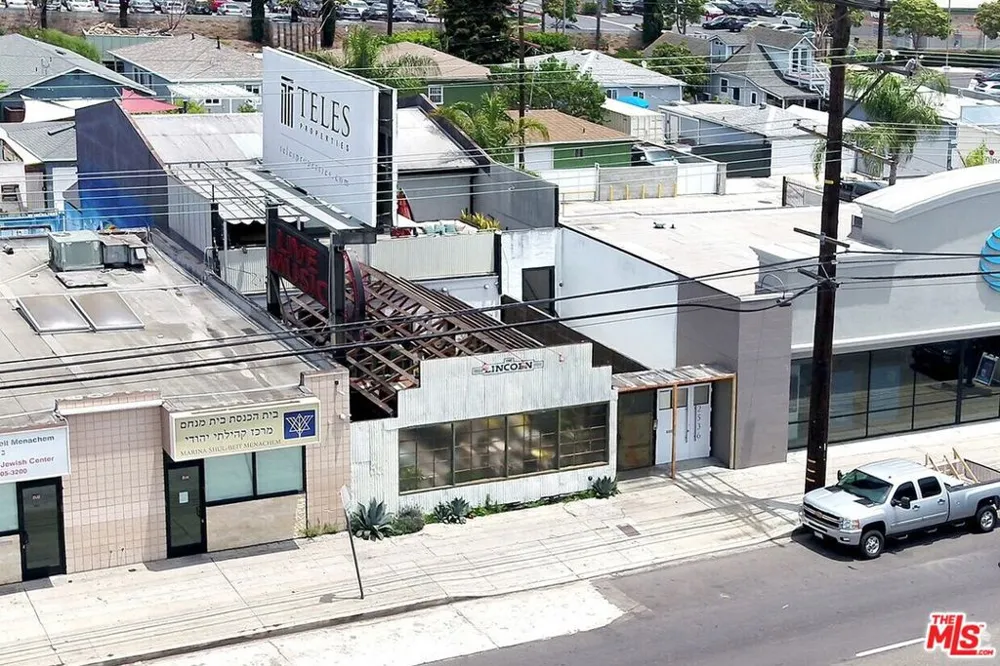 2536 Lincoln Boulevard Los Angeles, CA 90291