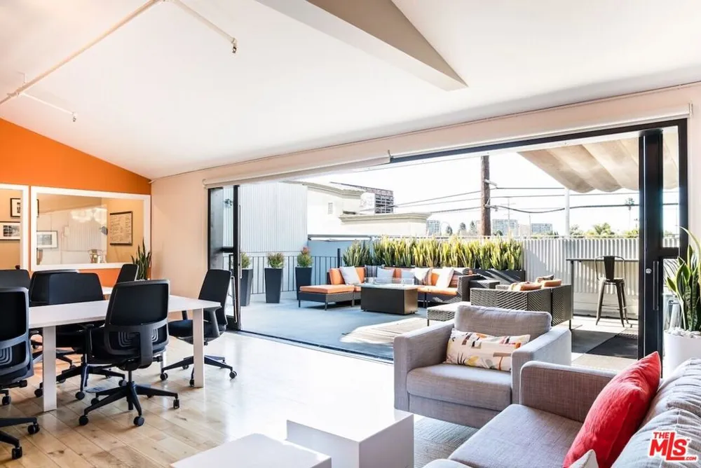 2536 Lincoln Boulevard Los Angeles, CA 90291