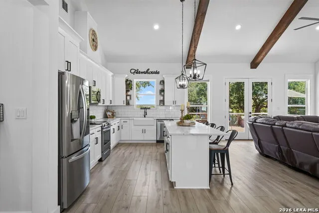 335 SADDLE MOUNTAIN DR Boerne, TX 78006