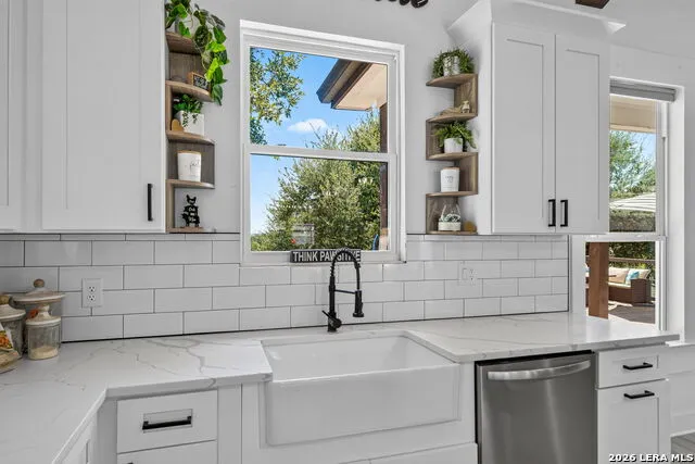 335 SADDLE MOUNTAIN DR Boerne, TX 78006
