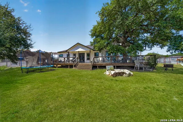 335 SADDLE MOUNTAIN DR Boerne, TX 78006