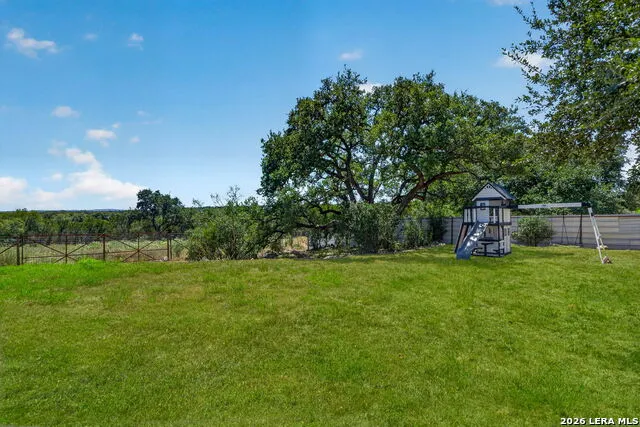 335 SADDLE MOUNTAIN DR Boerne, TX 78006