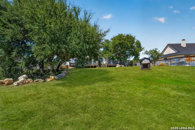 335 SADDLE MOUNTAIN DR Boerne, TX 78006