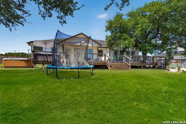 335 SADDLE MOUNTAIN DR Boerne, TX 78006