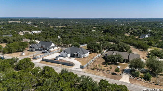 335 SADDLE MOUNTAIN DR Boerne, TX 78006