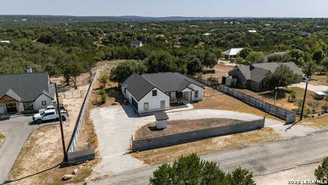 335 SADDLE MOUNTAIN DR Boerne, TX 78006