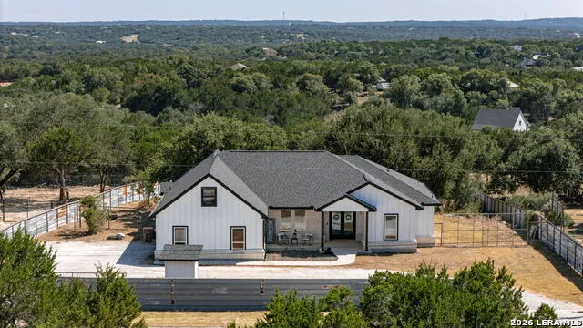 335 SADDLE MOUNTAIN DR Boerne, TX 78006