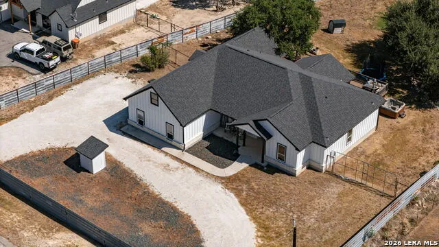 335 SADDLE MOUNTAIN DR Boerne, TX 78006