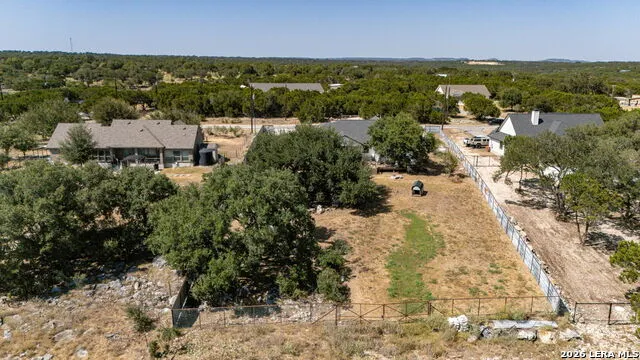 335 SADDLE MOUNTAIN DR Boerne, TX 78006