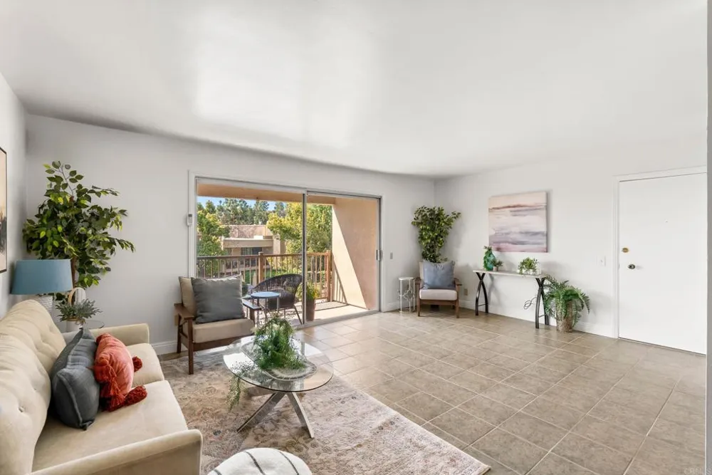 5700 Baltimore Drive #66 La Mesa, CA 91942
