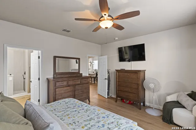 2526 SUNSET BND San Antonio, TX 78244
