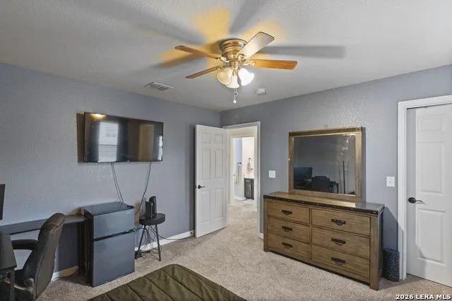 2526 SUNSET BND San Antonio, TX 78244