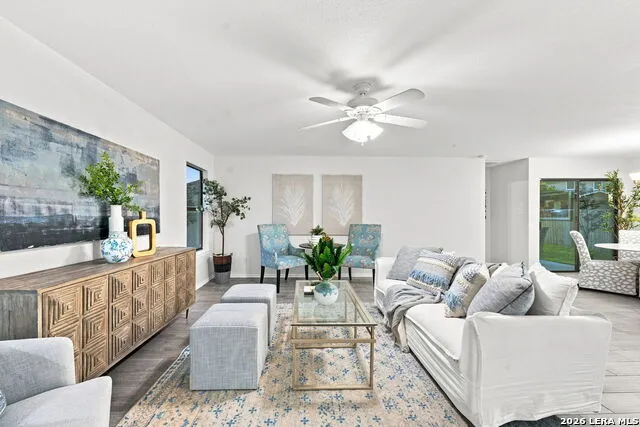 10222 FOSSIL VLY San Antonio, TX 78245