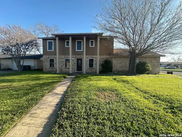 4402 LAKEWOOD DR San Antonio, TX 78220