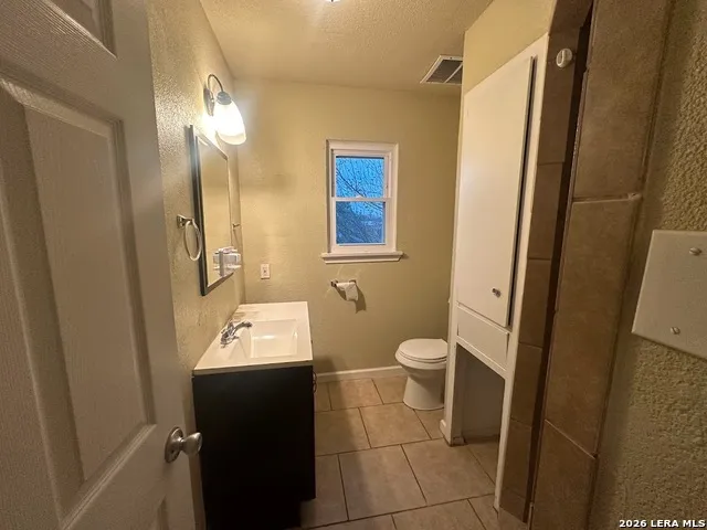 4402 LAKEWOOD DR San Antonio, TX 78220