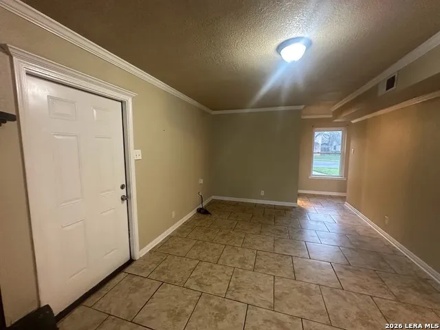 4402 LAKEWOOD DR San Antonio, TX 78220
