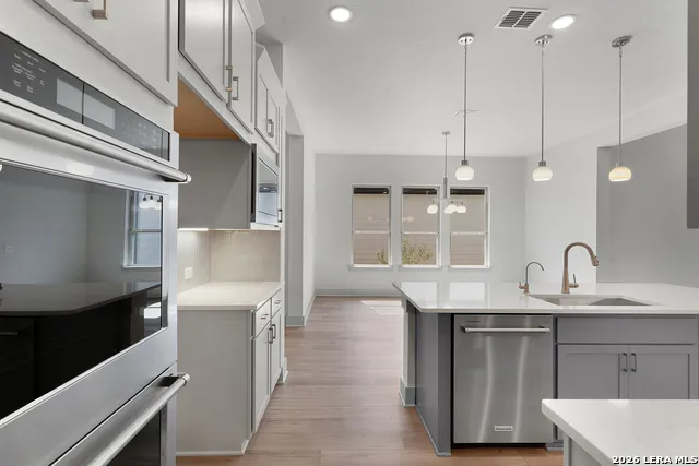 10145 Heinichen San Antonio, TX 78245