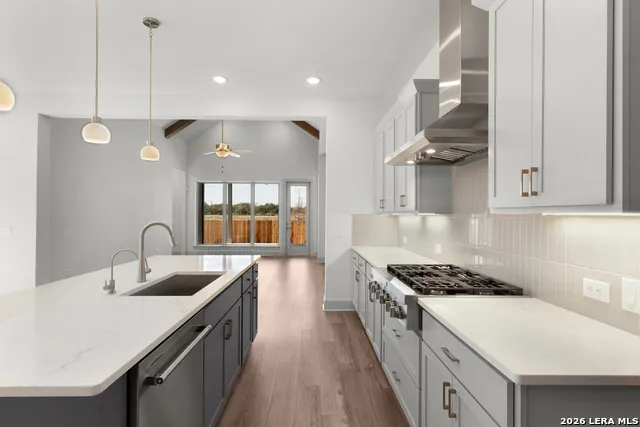 10145 Heinichen San Antonio, TX 78245