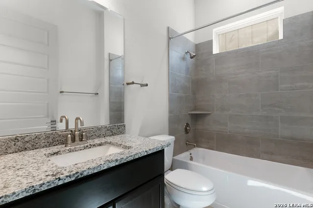 10145 Heinichen San Antonio, TX 78245