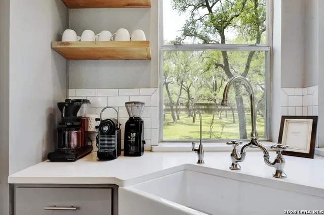 134 Narrows Blanco, TX 78606