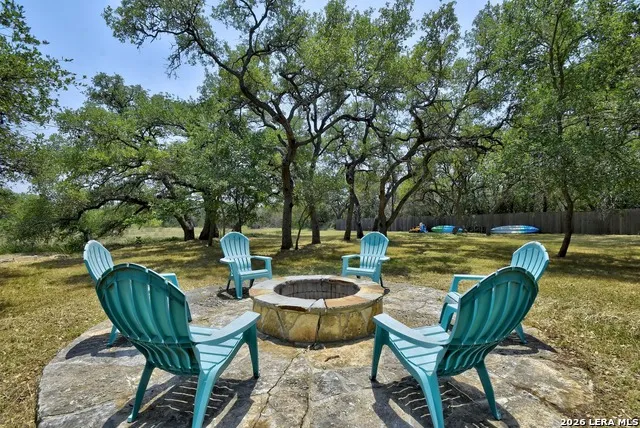 134 Narrows Blanco, TX 78606