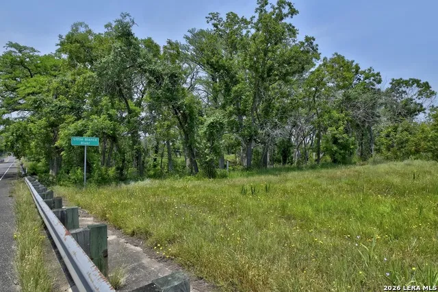 134 Narrows Blanco, TX 78606