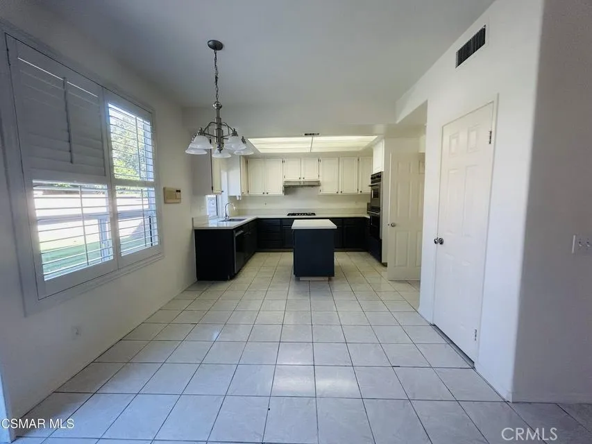 1407 Oak Trail Street Newbury Park, CA 91320