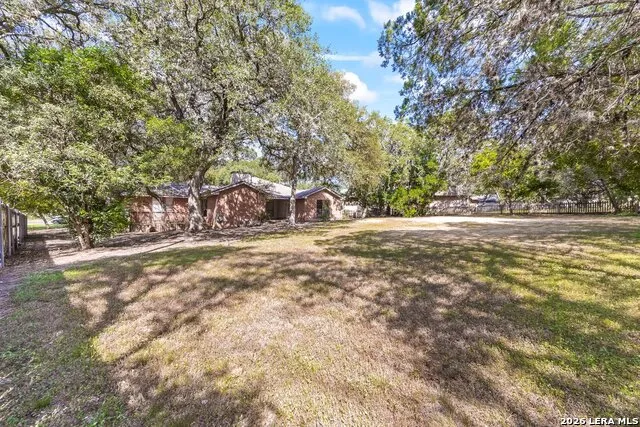 20008 HICKORY BND Garden Ridge, TX 78266