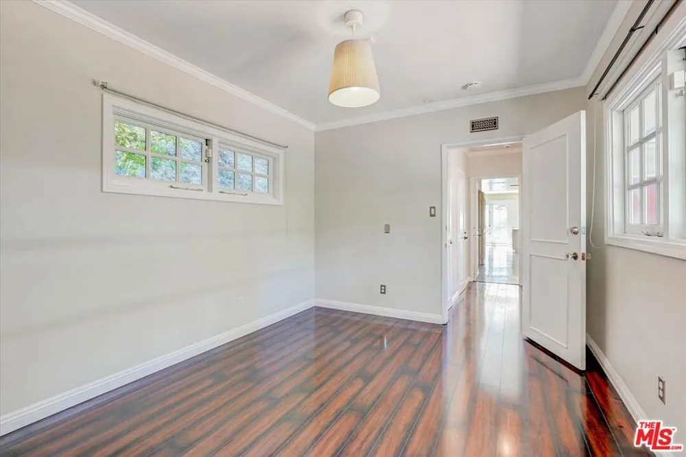 2200 Outpost Drive Los Angeles, CA 90068