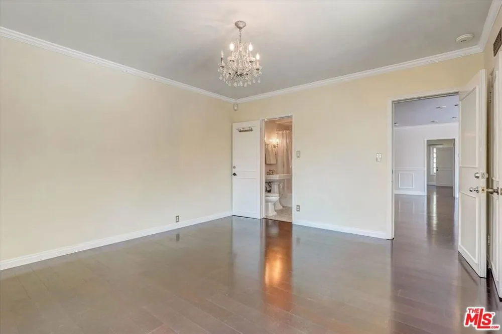 2200 Outpost Drive Los Angeles, CA 90068