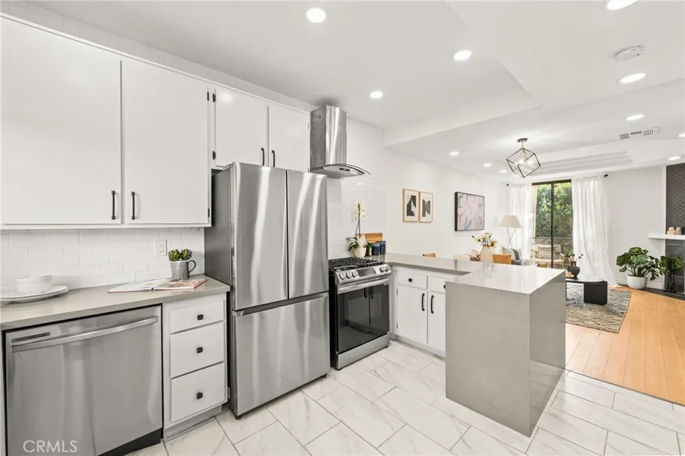 2500 Abbot Kinney Boulevard #5 Venice, CA 90291