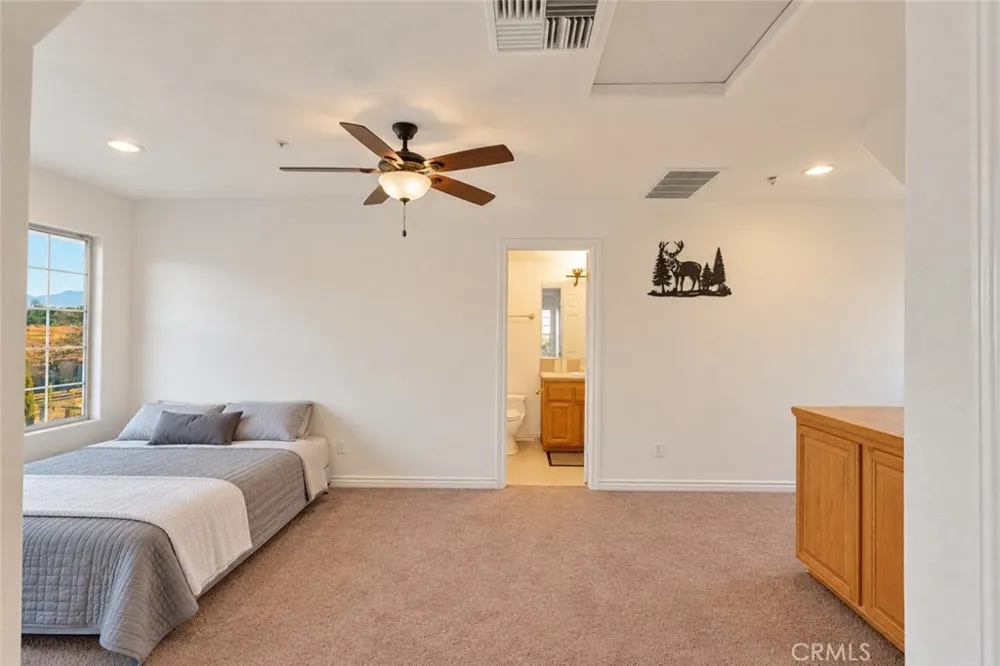 8250 Cataba Oak Hills, CA 92344