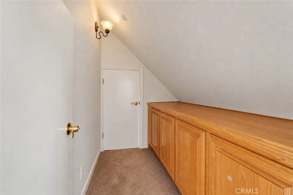 8250 Cataba Oak Hills, CA 92344
