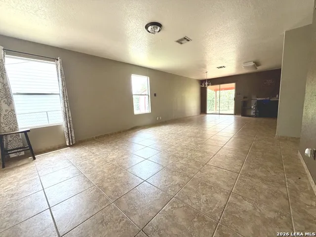 739 Inks Farm San Antonio, TX 78228