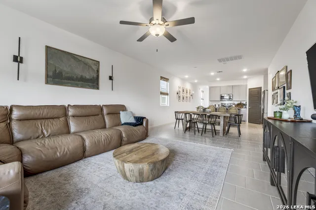 10919 Apple Dumpling Grv San Antonio, TX 78224
