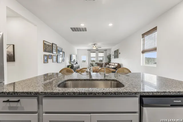 10919 Apple Dumpling Grv San Antonio, TX 78224