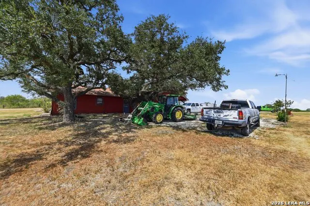 1155 JONES RD Kingsbury, TX 78638